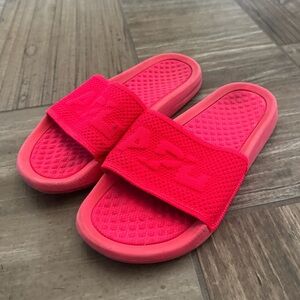 APL BL Techloom slides Women’s size 6